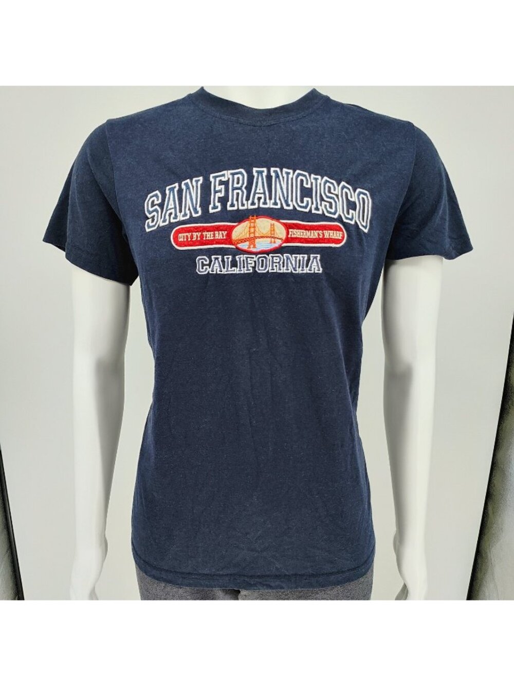 San Francisco California Fisherman's Wharf Embroidered Graphic T-Shirt (Medium)